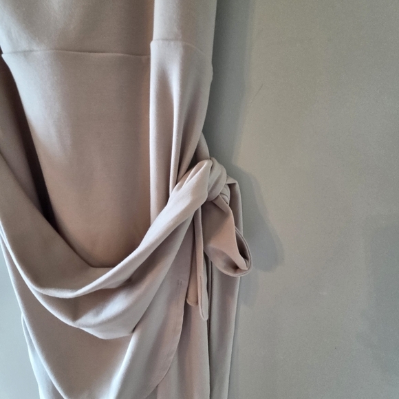 Aritzia Wilfred Saturn Sleeveless Casual Wrap Mini Dress Cream Size Large - Picture 9 of 14